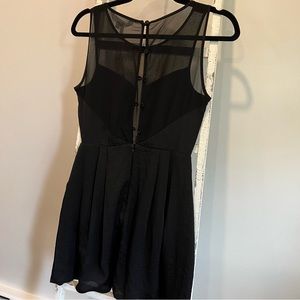 Black short dress with pockets